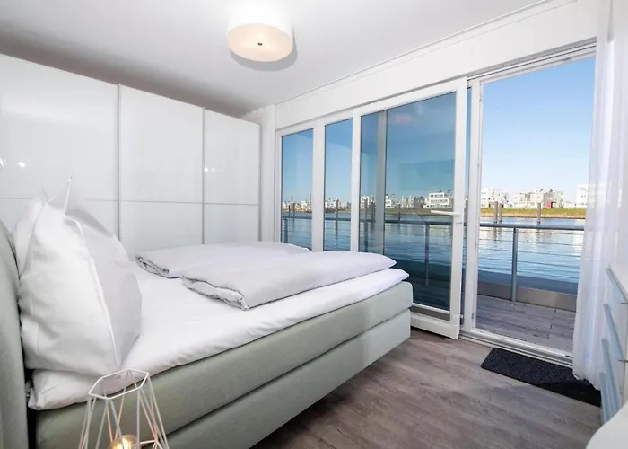 Awesome Ship In With Sauna Botel